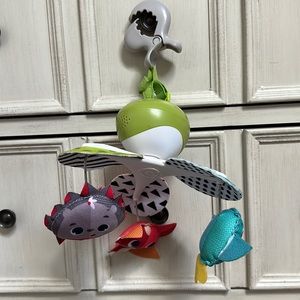 Tiny Love travel mobile